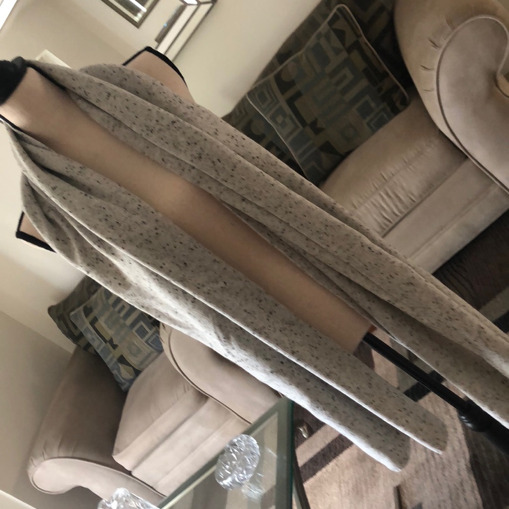 100% cashmere scarve